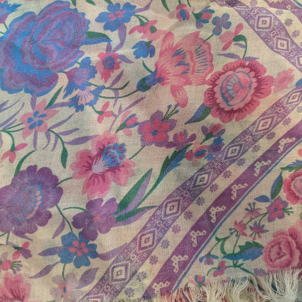 💜Spell Babushka Scarf💜SOLD - Picture 5 of 5